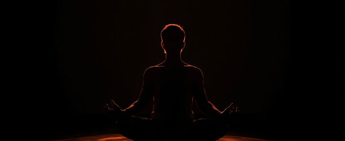 Neuroplasticidad dirigida: 5 técnicas reales para reconstruir tu autoestima tras el abuso