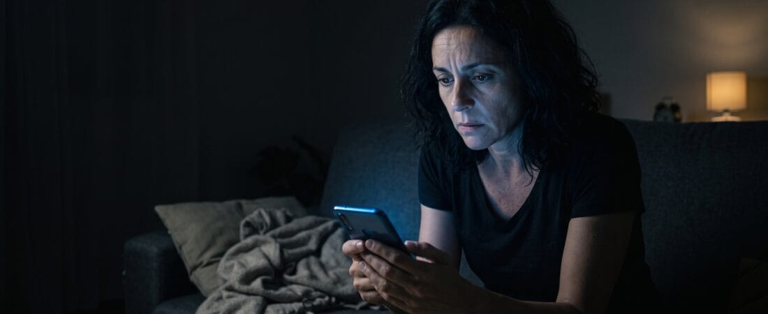 Cibercondría ansiedad: 5 señales de por qué no puedes dejar de buscar